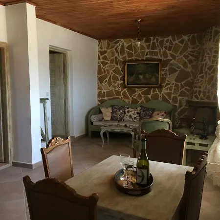 Livadia Arg & Geo Elafonisi Holiday home *