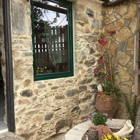 Livadia Arg & Geo Elafonisi * Livadia (Crete)