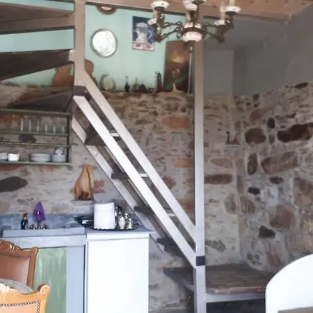 Livadia Arg & Geo Elafonisi Holiday home *